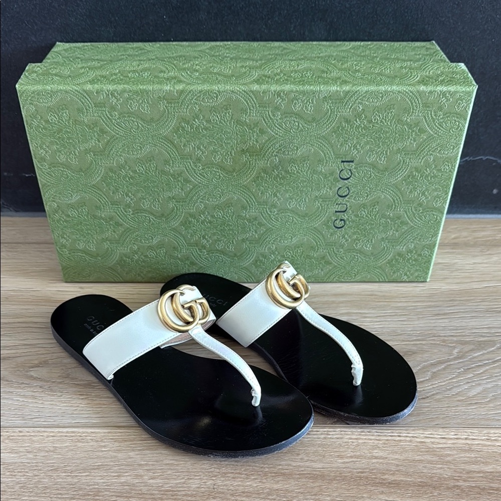 Gucci Women's Marmont Flat Leather Thong Sandal